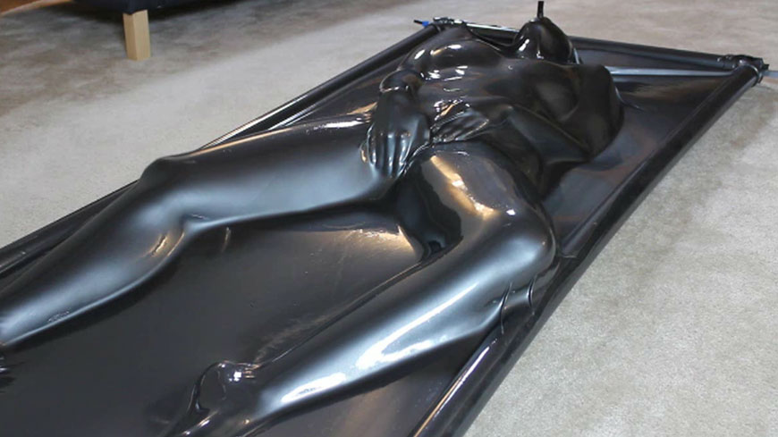 Latex Vac Bed